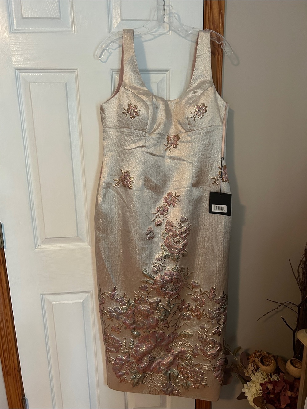 XiRENA Champagne Sheath Dress with Pink Floral Embroidery